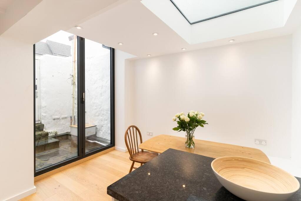 Beautiful And Contemporary Cornish Townhouse In Penzance Villa Exterior foto